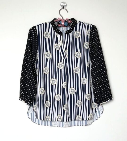 立ち襟ブラウス：Blouse