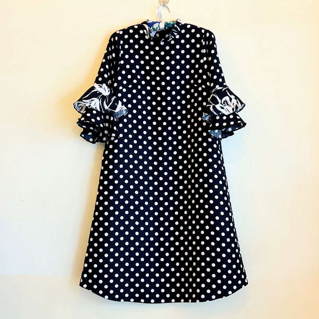 ドット柄ワンピース：Dots Dress