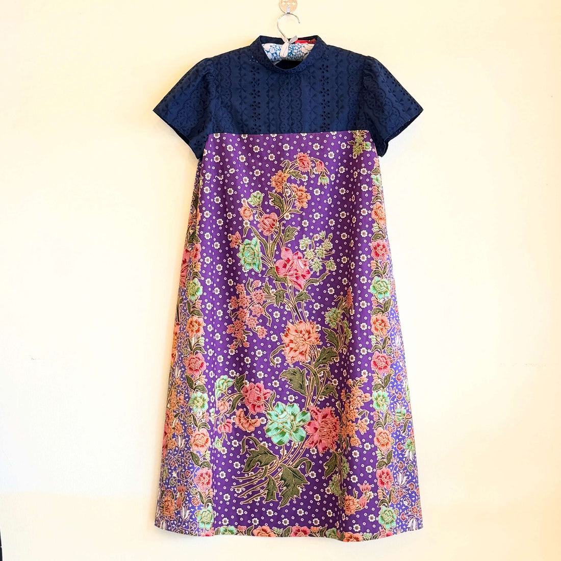 バティックワンピース：Batik dress