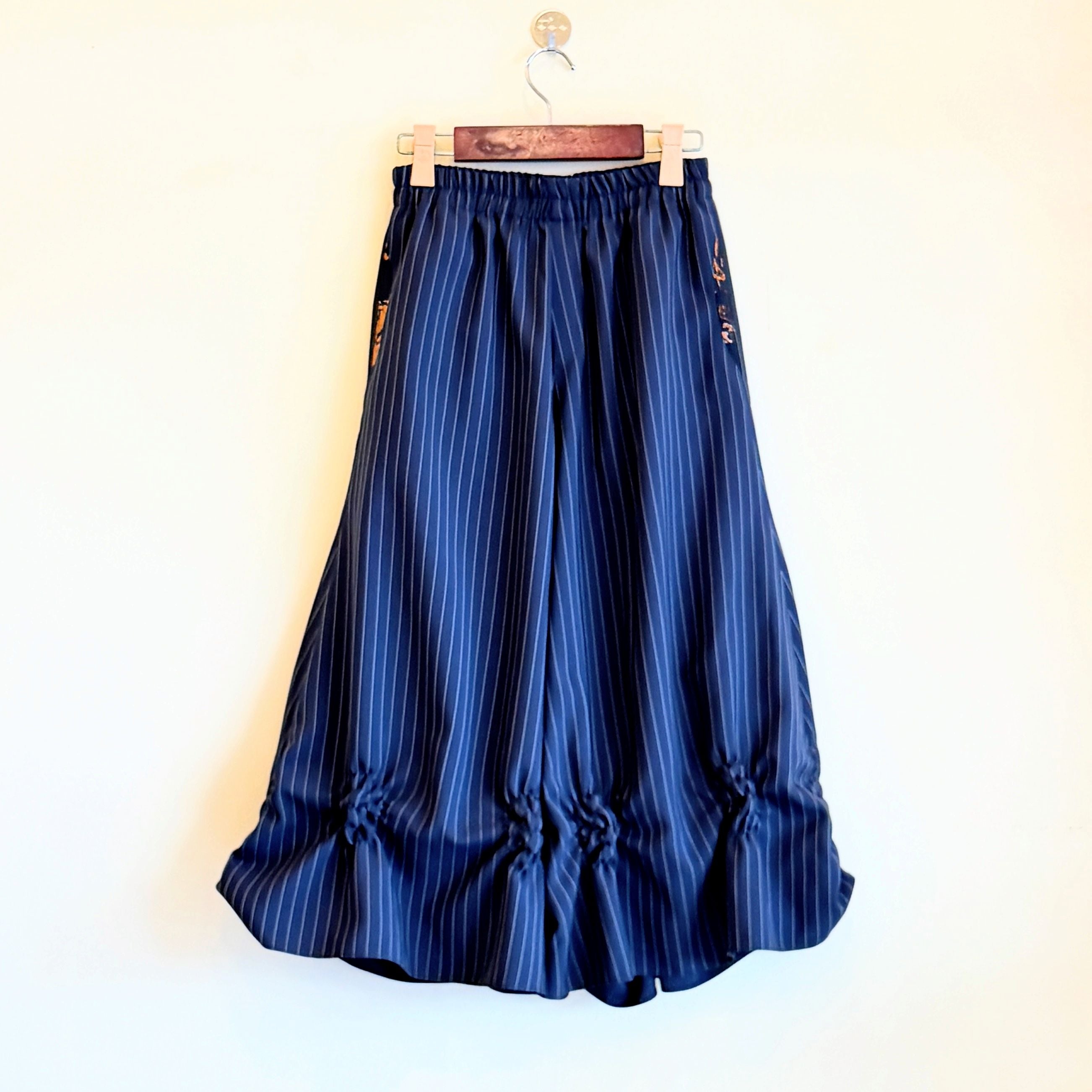 フレアパンツ：Pants