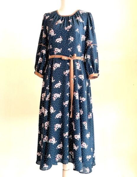 ワンピース：Dress