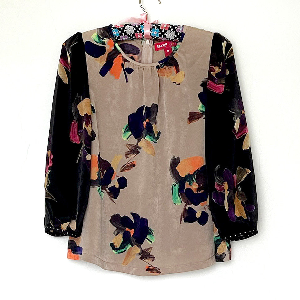 【B-25LS】ベージュ×黒花ブラウス