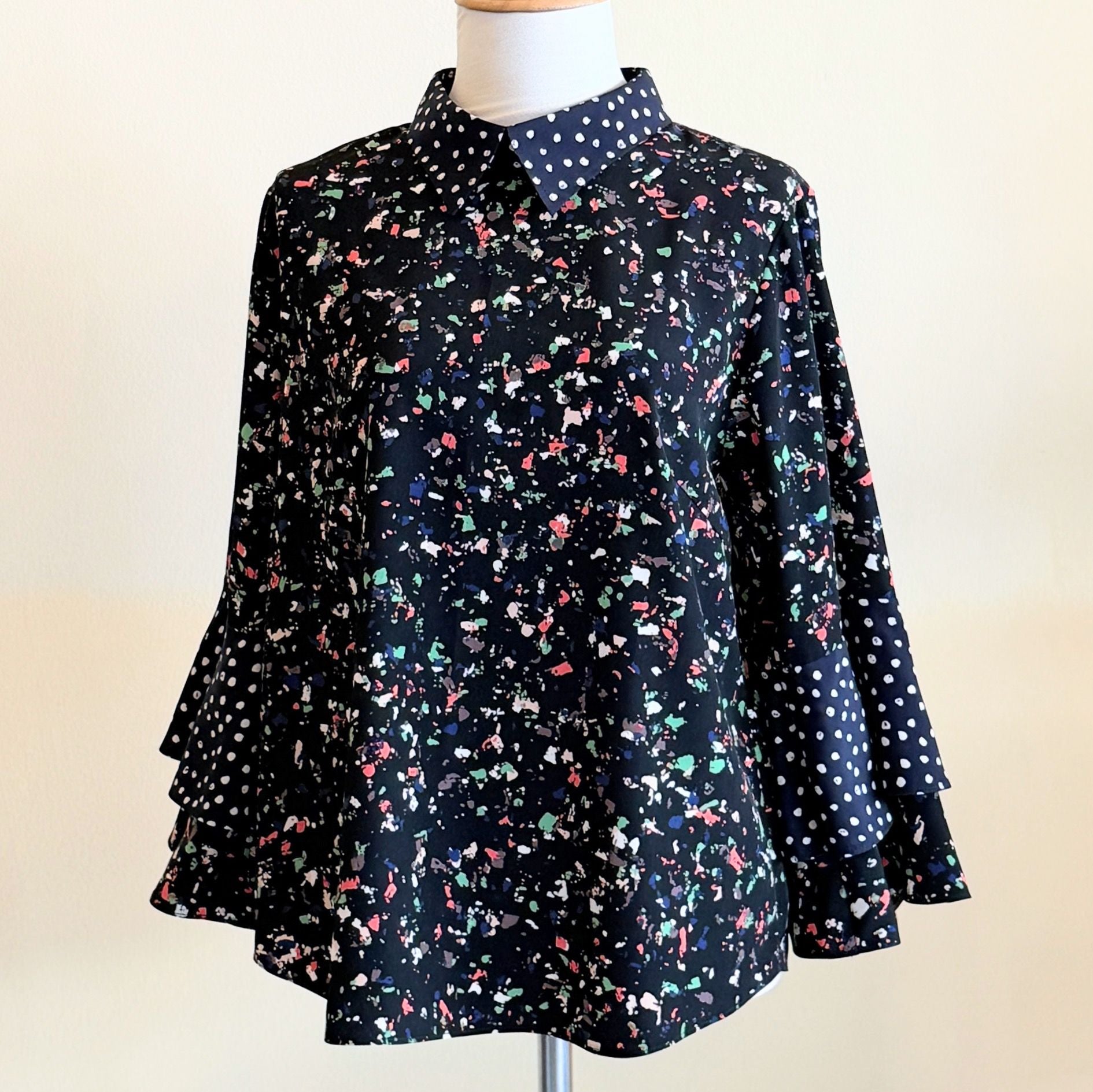 【B-26-B】フリル袖ブラウス