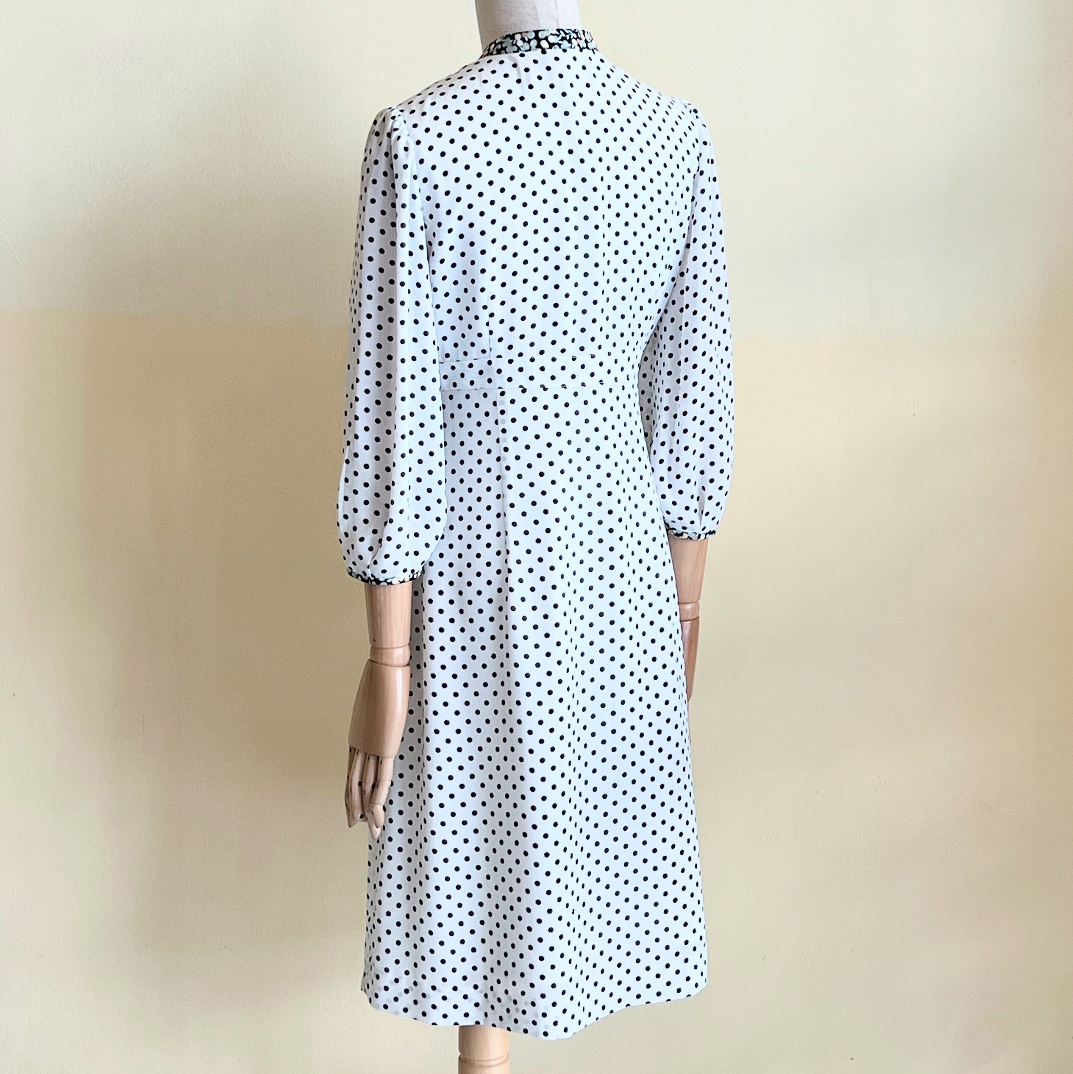 【OP-14-T】ホワイトドット